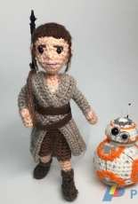 Crafty Is Cool - Allison Hoffman - Rey and BB-8