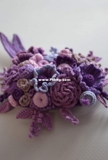 Crochet brooch