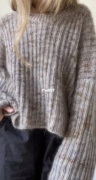 Hyun Sweater by Karoline Skovgaard Bentsen - Aegyoknit - Russian