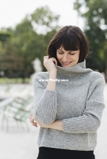 Tuileries Pullover by Julie Dubreux
