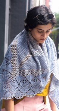 Left Bank Shawl by Kirsten Kapur - Russian Translated