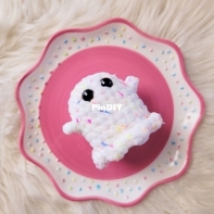 Laser Llama Boutique - Mattie - Ghost Huggable - Free