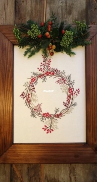 Renato Parolin - Red Wreath - Winter