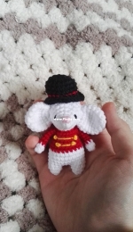 Andreia from Lemon Yarn Creations - Magnus Mouse