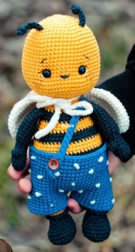 La Mamama Toys - Olesya Baigacheva / Baygacheva - Олеся Байгачева - Little Bee - Пчелёнок - Russian - Free