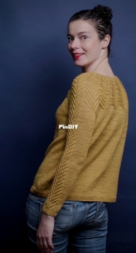 Curcuma by Marie Amelie Designs  - English, French - Free