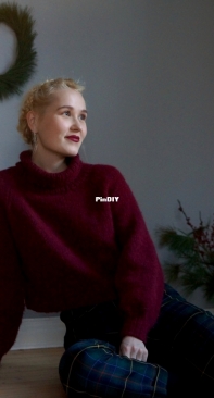 Sugarplum Jumper by Helene Arnesen - Fabel Knitwear - English, Norwegian