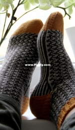 Floating Socks by Erendis of Numenor -free