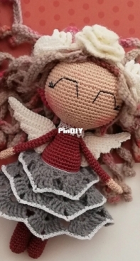 Poppy Crochet Design - Zsuzsanna Blaho - Willa Winter Fairy