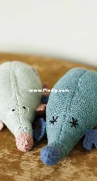 Morris and Myna Mole by Janice Anderson - Free