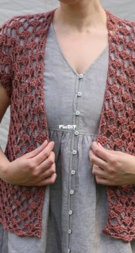 Madelinetosh - Selena Baca - Low Tide Shrug