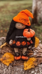 Sveta Lutik Toys - Svetas Love - Witch outfit