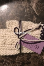 Crochet mittens with cable detail