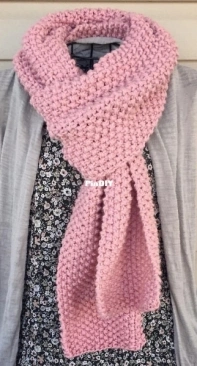 Seed Stitch Scarf by Cindy Williams-Free