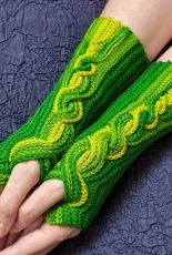 Osswald Design - LiliTupili - Tanja Osswald - Comet Fingerless Mittens - German