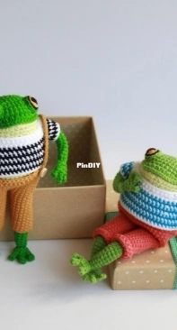 My Crochet Wonders - Marina Chuchkalova - Марина Чучкалова - Hugo the frog - Лягушонок Хьюго - Russian