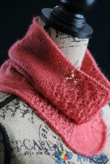 Pretty in Pink Cowl by Gretchen Tracy -Free