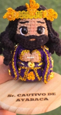 Ashlye a Crochet - Ashlye Retamozo - Keychain Lord Cautivo of Ayabaca - Llavero Señor Cautivo de Ayabaca - Spanish