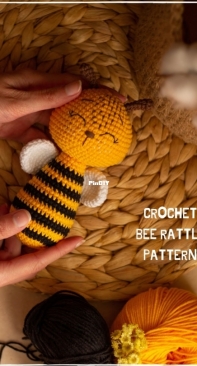 Olya Sam Toys - Olya Samoseienko - Bee Rattle