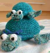 Yulivee - Sonea Delvon - Crocheted Sea Turtle in Two Sizes
