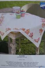Vervaco PN-0144087 Cupcakes tabecloth