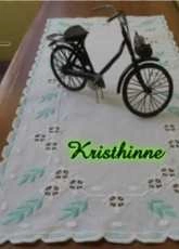 table runner hardanger with leaves