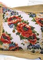 Riolis 563 - Pillow with Poppies