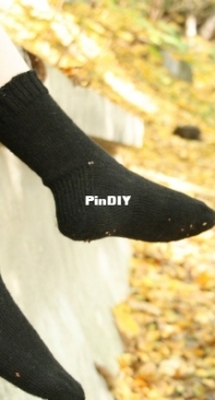 Geometry Socks by Lotta Groeger
