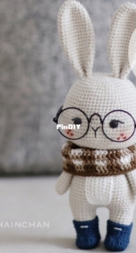 Hainchan Design - Hainchan - Hanh Tran - Jazmin the Bunny