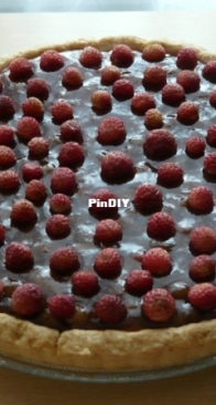 Pie with wild strawberries