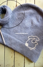 hippity hoppity hat by Isabell Kraemer