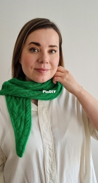 Kaarina shawl by Sari Nordlund