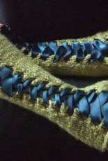 Lace-up Opera Gloves by Ysolda Teague -Free