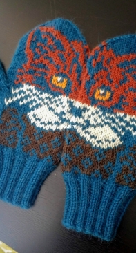 Neiti Kissinen (Cat Mittens) by Lumi Karmitsa-German - Free