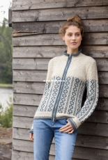 Dale Gull 368-05 Rosenblom jakke by Trine Lise Høyseth – Norwegian – free