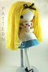 Carmen Rent - Maria del Carmen Renteria - Alice - Russian Translated - Free