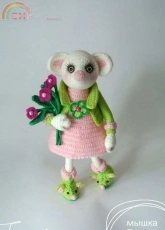 Angela Feklina- Mouse in a dress and with a bouquet - Russian