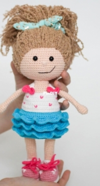 Anna Tee Design - Anna Tolbert - August Outfit for Jennifer