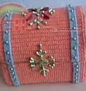 Amigurumi Artist - Gudrun Kulich - Treasure chest - Dutch