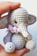 Amalou Designs - Marielle Maag - Bella the little Elephant