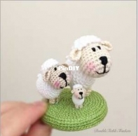 Double Treble Trinkets - Uljana Semikrasa - Little Sheep - Spanish Translated - Free