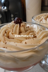 creamy berry mousse