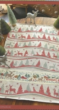Les Brodeuses Parisiennes Torchon - Sommets Etoilés from Creation Point de Croix 104 PCS
