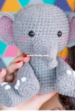 Two Bee - Bia Moraes - Little Elefante - Portuguese