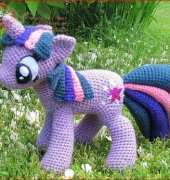 The Nerdy Knitter- Ashley Andrews- My Little Pony - Twilight Sparkle