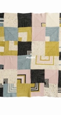 Patchwork Blanket - Misha and Puff - English - Free