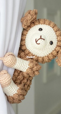 Círculo Yarns - Juliana Penhorate - Sheep curtain holder - Free