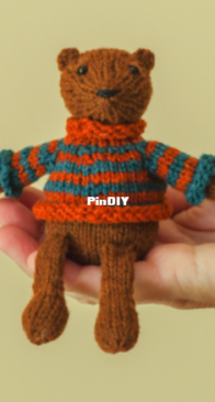 Woodland Bear by Susan B. Anderson - Barret Wool Co