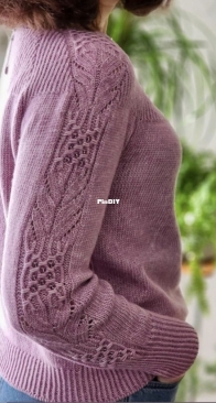 Omra sweater by Valentina Bogdanova - English