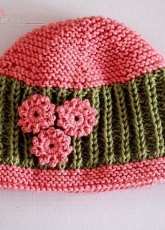 Daisy Baby Hat by Julia Noskova / LOasi della Maglia